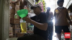 Mendag: Minyak Goreng Curah Sehat, Aman dan Laik Dikonsumsi