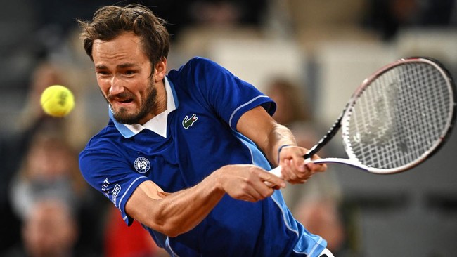 Petenis nomor dua dunia asal Rusia, Daniil Medvedev, secara mengejutkan kalah dari Marin Cilic (Kroasia) di French Open 2022.