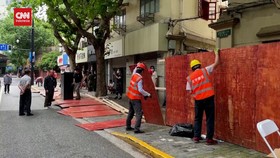 VIDEO: Jelang Akhir Lockdown Shanghai, Pagar Karantina Rumah Dibongkar