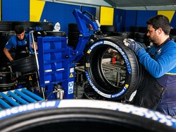 Canggihnya Ban Mobil Formula E