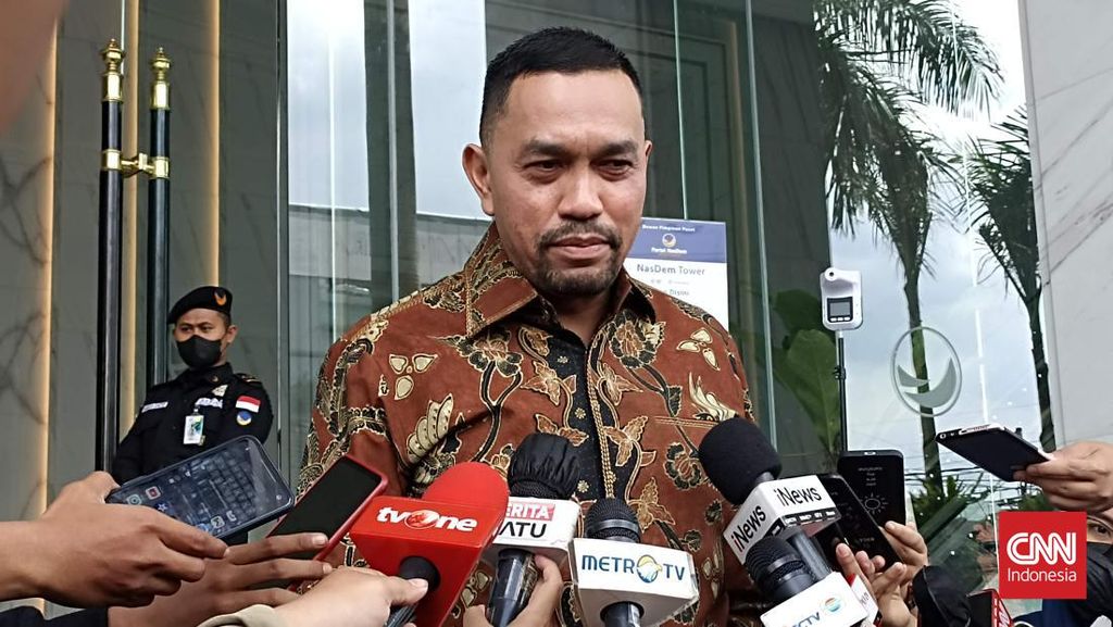 Jejak Sahroni: Dulu Dicopot Kini Kembali Jadi Pimpinan Komisi III