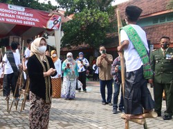 Dolanan Jadul Warnai Bulan Bung Karno di Kota Mojokerto