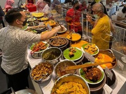 Lamak Bana! 5 Gerai Nasi Kapau di Tangsel untuk Makan Bareng Keluarga