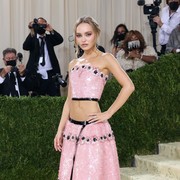Lily-Rose Depp Dikritik Gara-gara Komentarnya tentang Nepotisme di Dunia Hiburan! Tak Terima Dijuluki 'Nepo Baby'