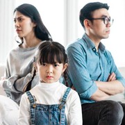 5 Kesalahan Pola Asuh Orangtua yang Dapat Ciptakan Trust Issue pada Anak