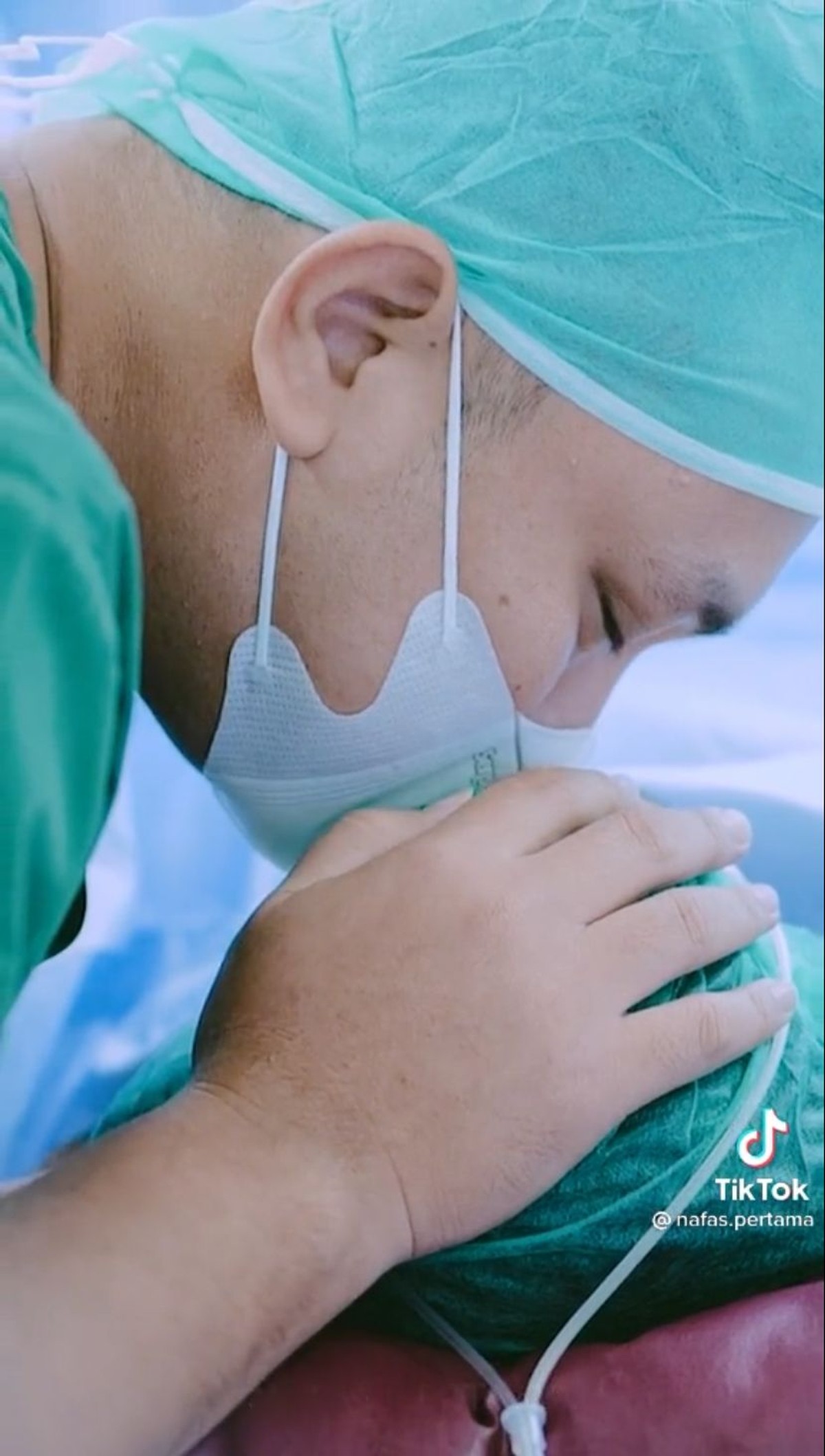 Momen Adiezty Fersa lahirkan anak pertama