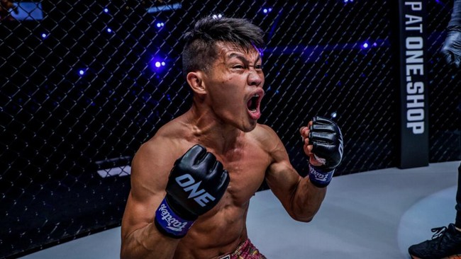 Petarung asal Papua Barat, Adrian Mattheis bercerita tentang karier dan mimpinya di ONE Championship jelang melawan Alex Silva, Jumat (3/6).