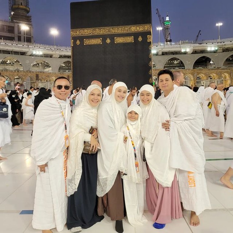 Ayu Ting Ting Ayu Ting Ting jatuh sakit