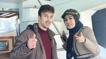 Pria Arab yang Dekat dengan Cici Paramida Ternyata Masih Daun Muda