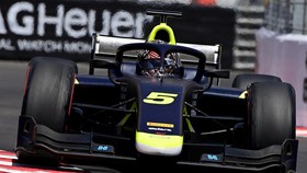 Perjuangan 28 Jam Pembalap Formula E Menuju Jakarta