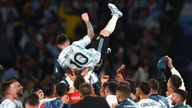 FOTO: Messi Bawa Argentina Hancurkan Italia di Finalissima