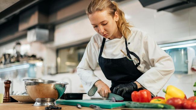 Beauties Suka Masak? Ini 5 Alasan Terbaik untuk Memilih Jurusan Kuliah