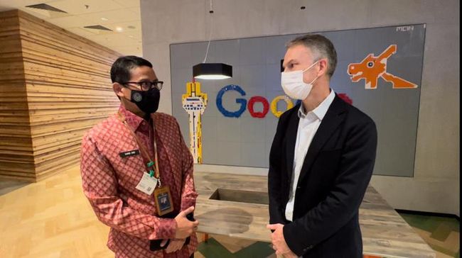Menparekraf Sampaikan Kebanggaan Kolaborasi Bareng Google Menparekraf Sandiaga Uno dirinya terima kasih atas kolaborasi dengan Google, mulai dari pengembangan online game, pelatihan, hingga sertifikasi keahlian.
