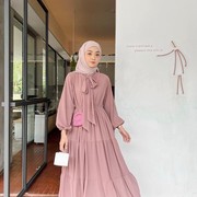 Pengen Tampil Lebih Feminin? Yuk Intip Inspirasi Mix & Match dari Meirani Amalia