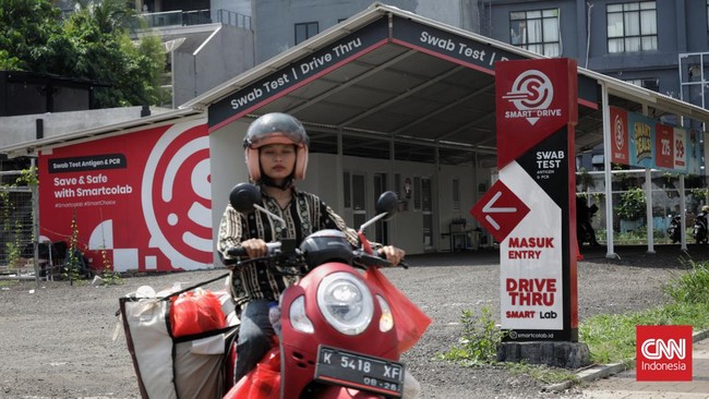 FOTO: Redup Bisnis Tes Swab Covid-19