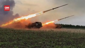 VIDEO: Momen Peluncur Roket BM-27 Rusia Hantam Posisi Pasukan Ukraina