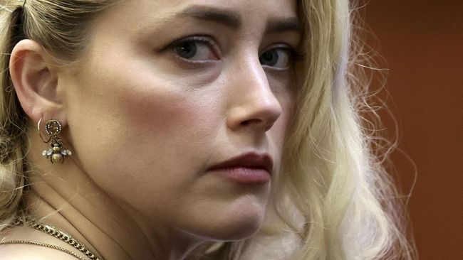 Amber Heard dilaporka berencana mengajukan banding setelah kalah dalam kasus pencemaran nama baik melawan Johnny Depp.