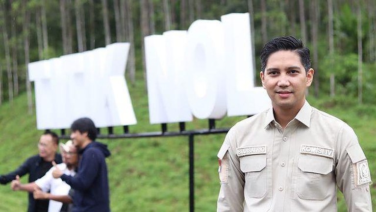Budisatrio Djiwono Budisatrio Djiwono