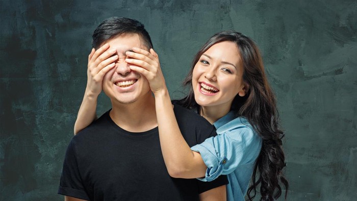 Nggak Semua Baik, Ini 4 Nasihat Hubungan 'Bijak' yang Tidak Perlu Kamu Ikuti!