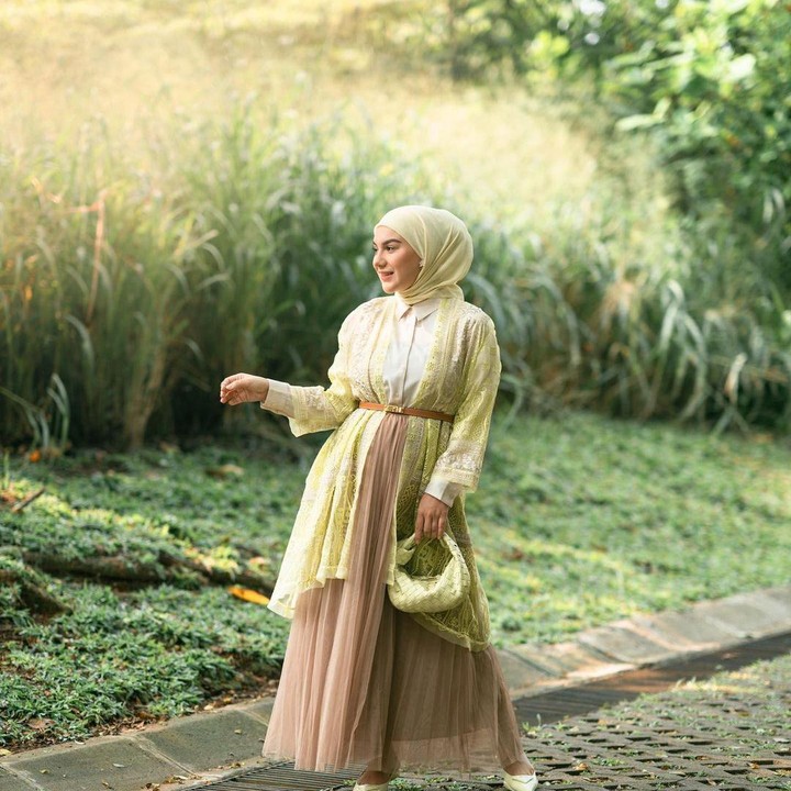 <p>Hamil anak perempuan, Irish Bella akui kehamilannya kini terasa lebih santai. (Foto: Instagram @_irishbella_)</p>