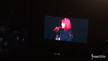 Konser Lexiconcert Isyana Sarasvati Ditutup dengan Lagu Baru 'My Mystery'