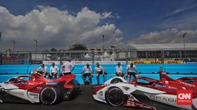 Hasil FP1 Formula E: Diwarnai Sirkuit Berdebu, Rowland Tercepat