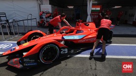FOTO: Suasana Paddock Tim Formula E di Sirkuit Ancol