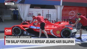 VIDEO: Tim Balap Formula E Bersiap Jelang Hari Balapan