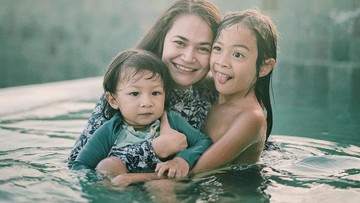 SABAI SEMPAT DUKUNG ANAK MALAS MANDI