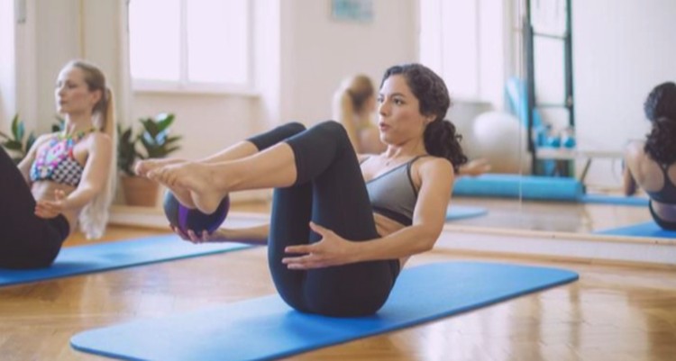 Manfaat dan Cara Melakukan Senam Kegel untuk Seks yang Lebih Memuaskan Tahukah Bunda kalau senam kegel bisa menjadi salah satu cara agar wanita cepat orgasme? Yuk cari tahu cara dan manfaat senam kegel untuk seks yang lebih baik.