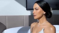 <p>Tak kalah dari pengantin, penampilan Sophia Latjuba nyatanya berhasil mendapat perhatian. (Foto: Instagram @yeszhadjohair)<br /><br /><br /></p>
