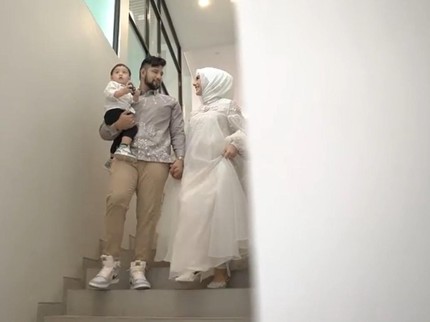Hamil Anak Perempuan, Intip 7 Potret Cantiknya Irish Bella Jalani Kehamilan Kedua