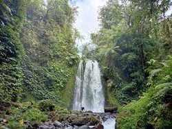 Menjelajah 30 Air Terjun di Desa Santong, Jadi Sumber Kehidupan Warga