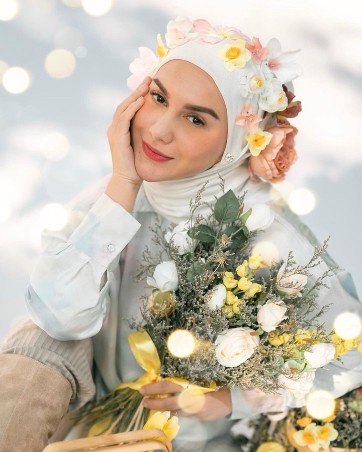 Iris Bella Hamil Anak Perempuan