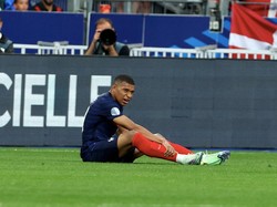 Duh, Kylian Mbappe Cedera Lutut