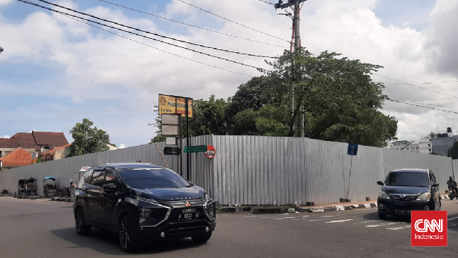 Lokasi kasus dugaan suap perizinan pendirian apartemen yang menyeret eks wali kota Yogyakarta Haryadi Suyuti kini menjadi lahan parkir.