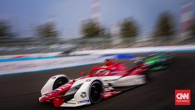 Pembalap Formula E Jakarta Rasakan Panasnya Sirkuit Ancol