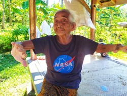 Kisah Dadong Barak, Penari Berko Satu-satunya di Jembrana