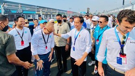 Jokowi: Alhamdulillah Formula E Jakarta Berjalan Lancar