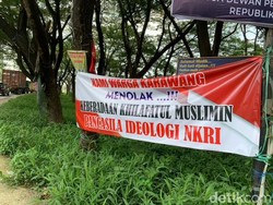 Spanduk Menolak Keberadaan Khilafatul Muslimin Muncul di Karawang