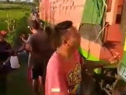 Pengakuan Tak Logis Sopir Truk Gandeng Masuk Jalan Sempit Nganjuk