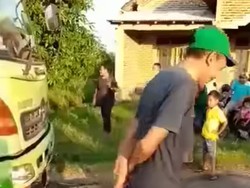 Misteri Truk Gandeng Masuk Jalan Sempit Nganjuk Dikira Lewat Tol