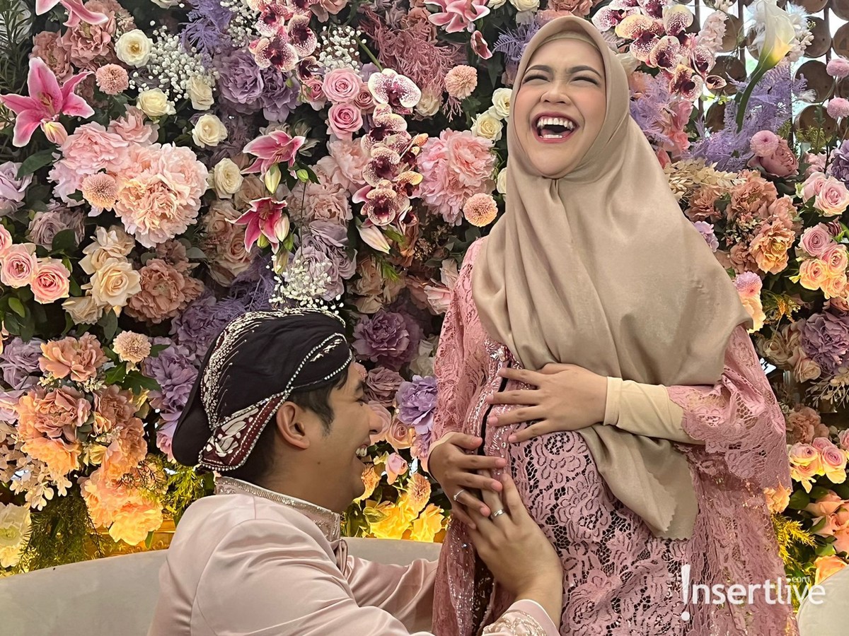 Momen Syukuran 7 Bulan Kehamilan Ria Ricis