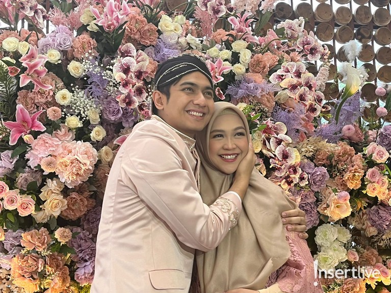 Momen Syukuran 7 Bulan Kehamilan Ria Ricis Momen Syukuran 7 Bulan Kehamilan Ria Ricis