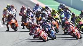 Hasil Moto2 Catalunya: Vietti Kalahkan Canet dalam Balapan Seru