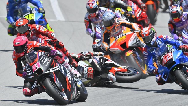 Fabio Quartararo mengkritik Takaaki Nakagami dan Race Direction MotoGP menyusul insiden kecelakaan horor di MotoGP Catalunya 2022.