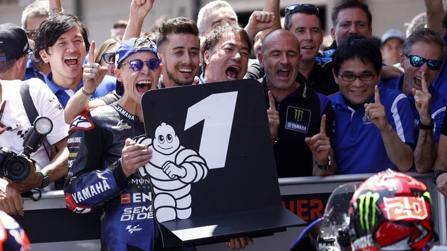 Fabio Quartararo makin kokoh di posisi puncak klasemen MotoGP 2022 usai menang GP Catalunya, Minggu (5/6).