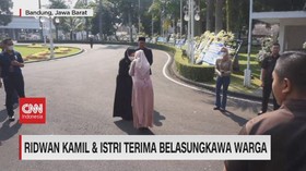 VIDEO: Ridwan Kamil & Istri Terima Belasungkawa Warga