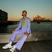 Tampil Stand Out di Kantor dengan Busana Colorful ala Sarah Azka