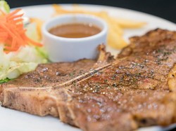 5 Jenis Saus Ini Bikin  Steak Rasanya Lebih Lezat